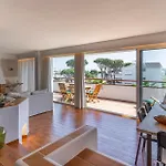 Calella Park Parking Y Piscina - Wehost Costa Brava カレリャ・デ・パラフルジェリ