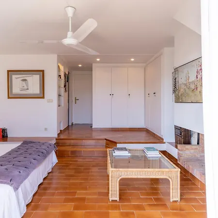 アパート Calella Park Parking Y Piscina - Wehost Costa Brava カレリャ・デ・パラフルジェリ